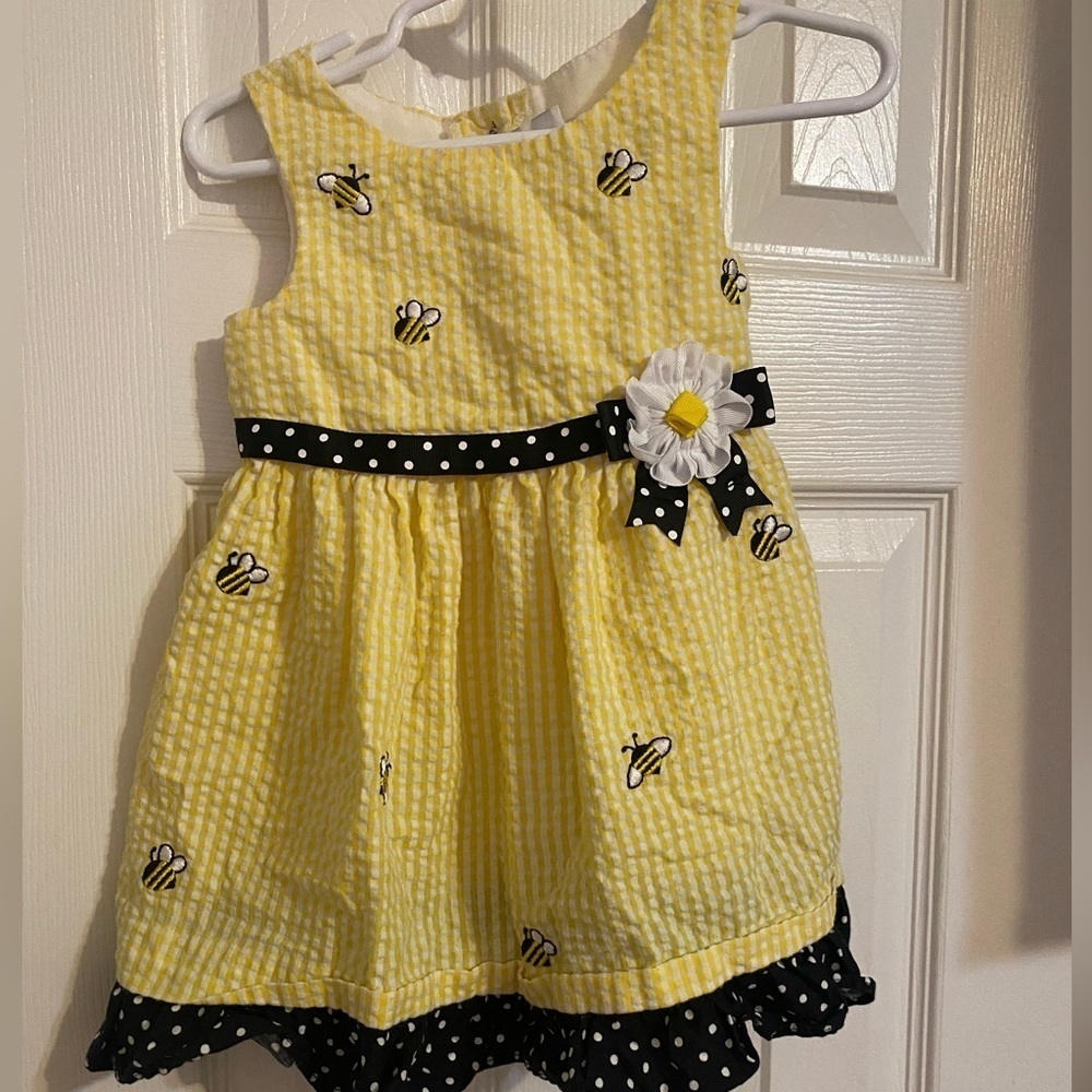 Counting‎ Daisies Bumblebee Sundress